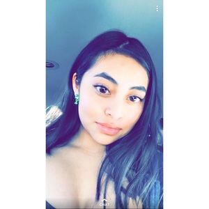 Meet your Posher, Vanesa